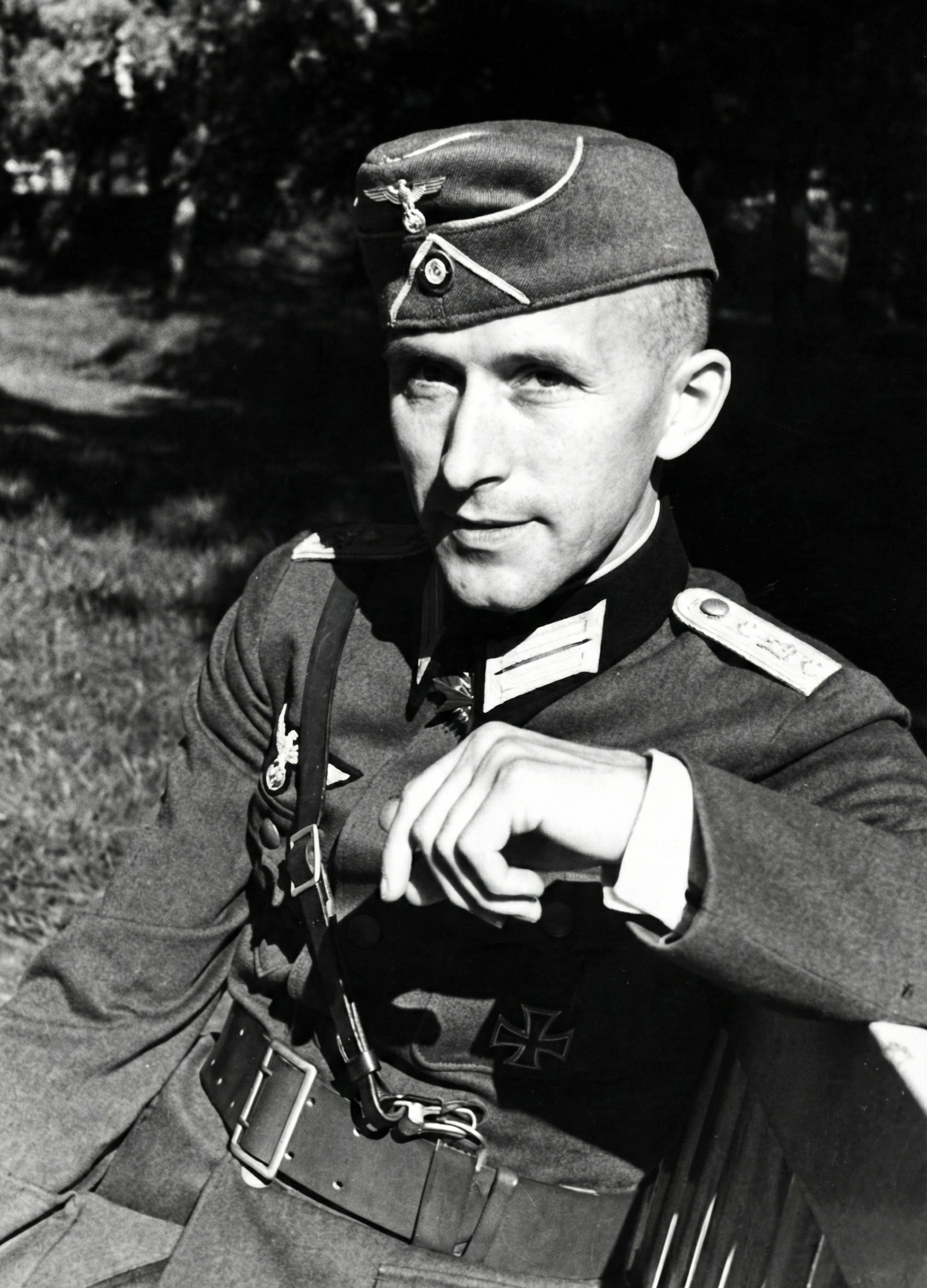 Ernst Jünger - Hochauflösendes Porträt